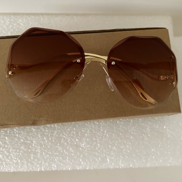 cabecade fashion Accessories - Sunglasses Glamorous Elegance Self-Indulgence Brown, Brown Women’s UV 400